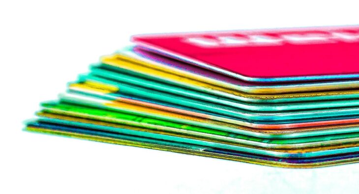 Jak przyciągnąć i utrzymać pracowników? Tajemnica tkwi w karcie przedpłaconej!